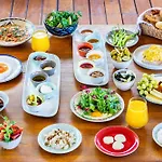 Alaçatı Beach Resort Otel