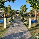 Alaçatı Beach Resort *