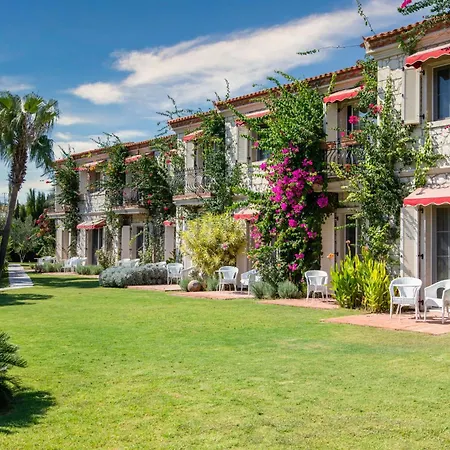 Alaçatı Beach Resort Otel *