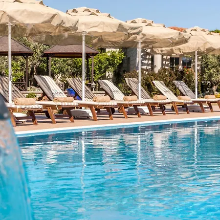 Alacati Beach Resort Hotel *