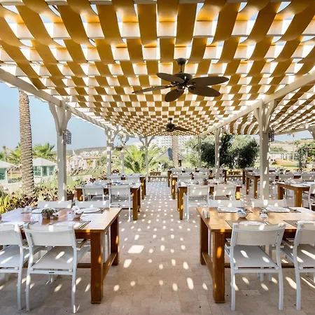 Alacati Beach Resort Hotel