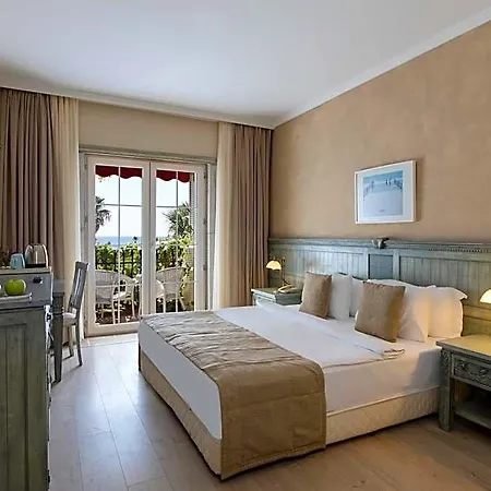 Alacati Beach Resort فندق ألاتشاتي