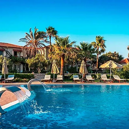 Alacati Beach Resort * ألاتشاتي