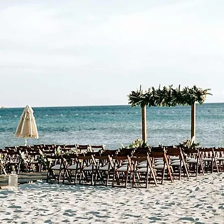 Alacati Beach Resort *