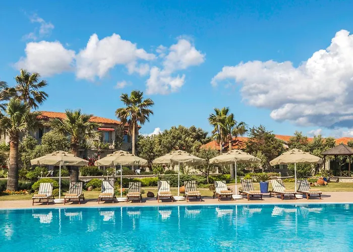 Отель Alacati Beach Resort *