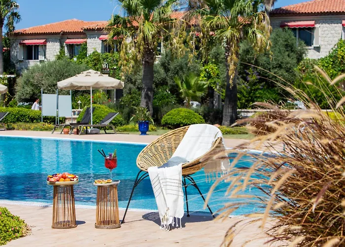 Отель Alacati Beach Resort Алачати